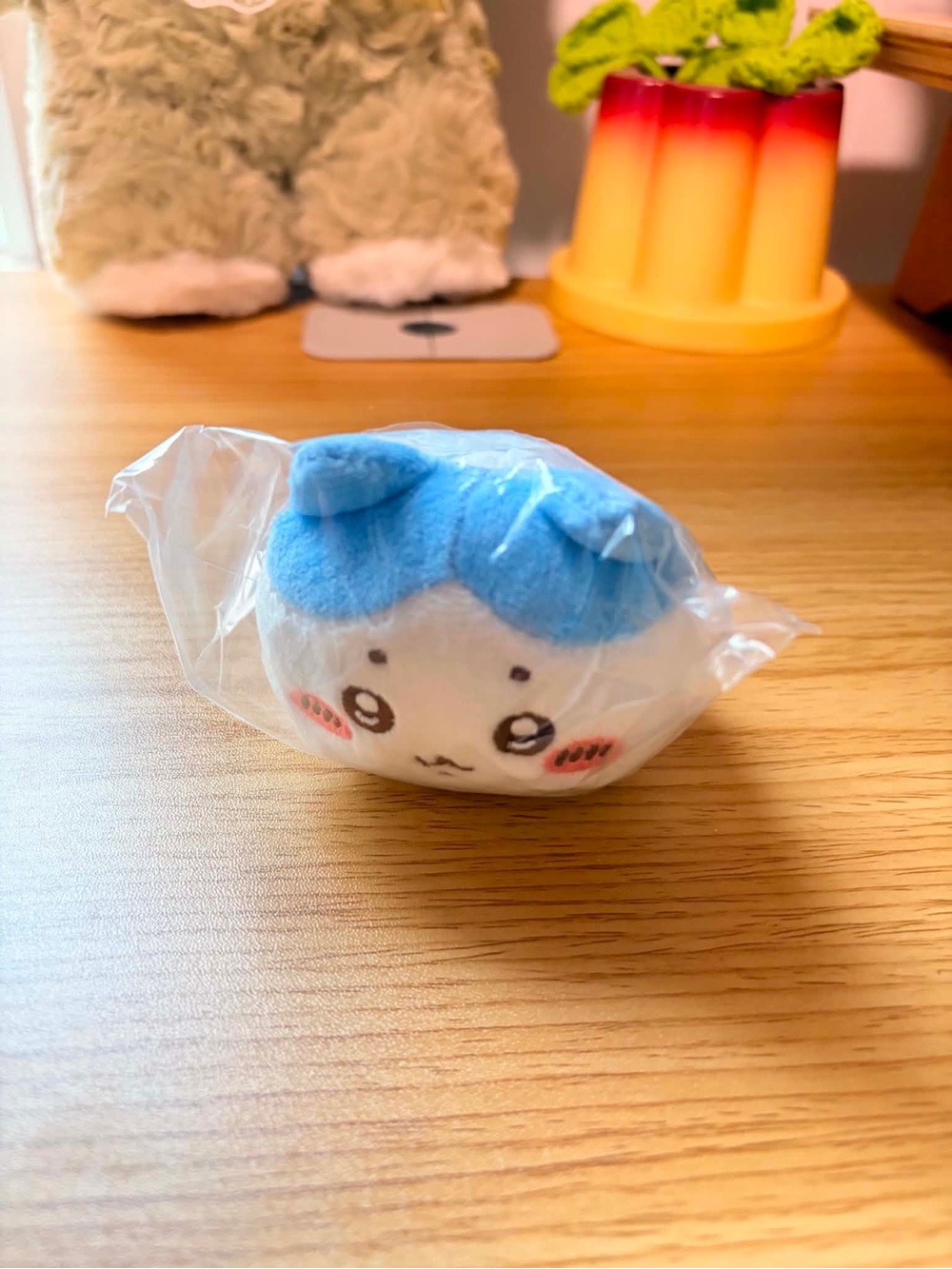 Chiikawa laydown “Hachiware” plush